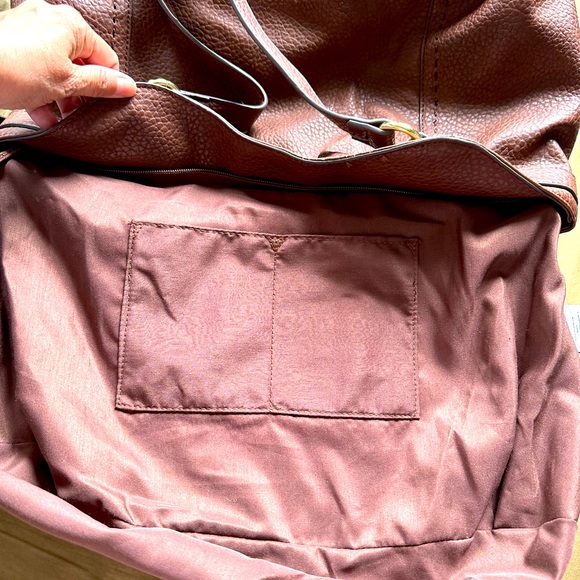 LIZ Claiborne brown purse with gold hardware. - Picture 6 of 7